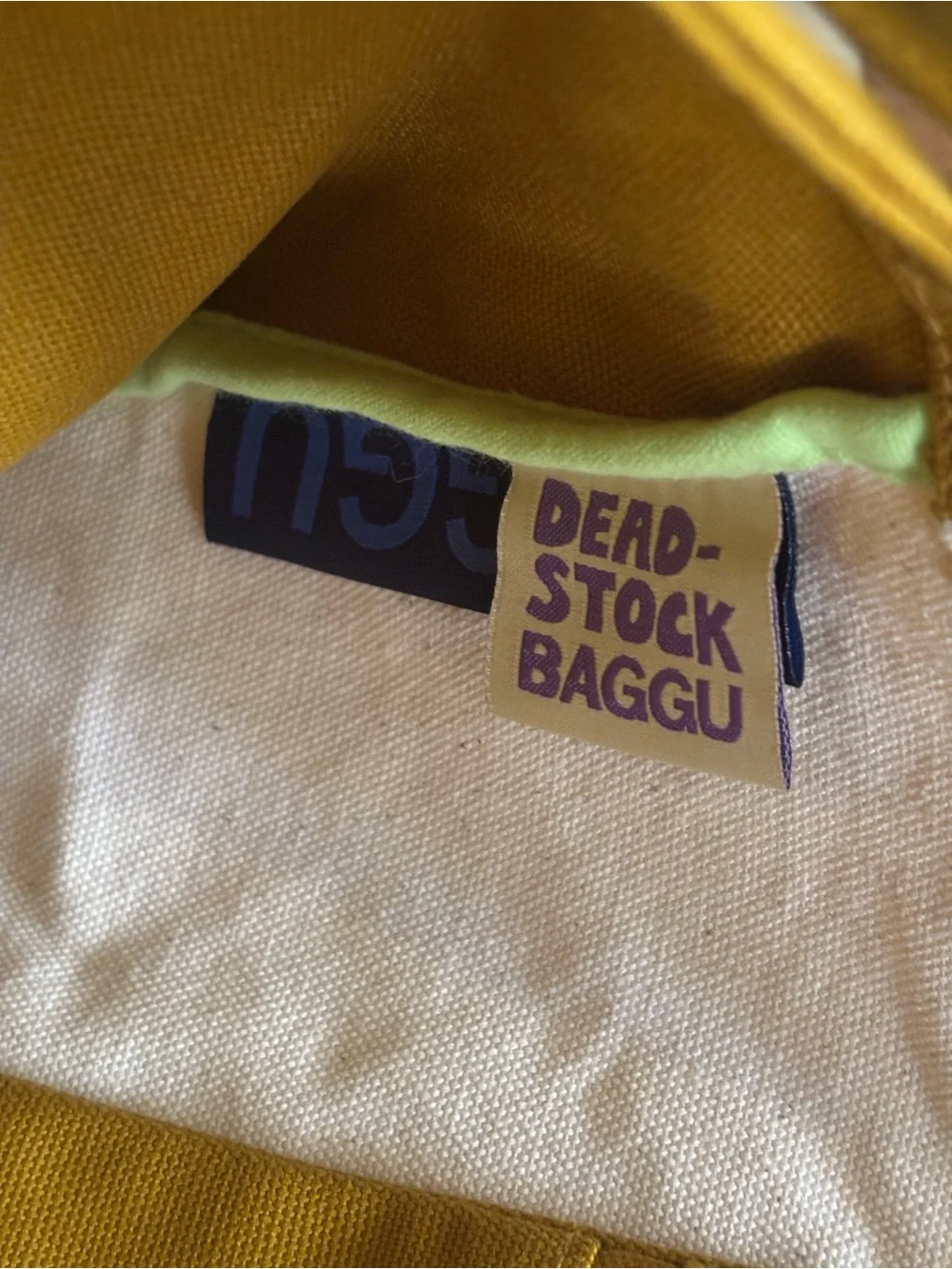 Baggu Two Tone Cotton Horizontal Duck Bag Tote
Shoulder Bag Deadstock Earth
Day - Picture 5 of 9